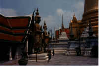Bangkok_Grand_Palace_a.jpg (26841 bytes)