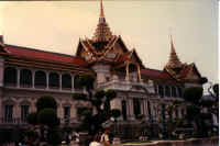 Bangkok_Grand_Palace_d.jpg (29571 bytes)